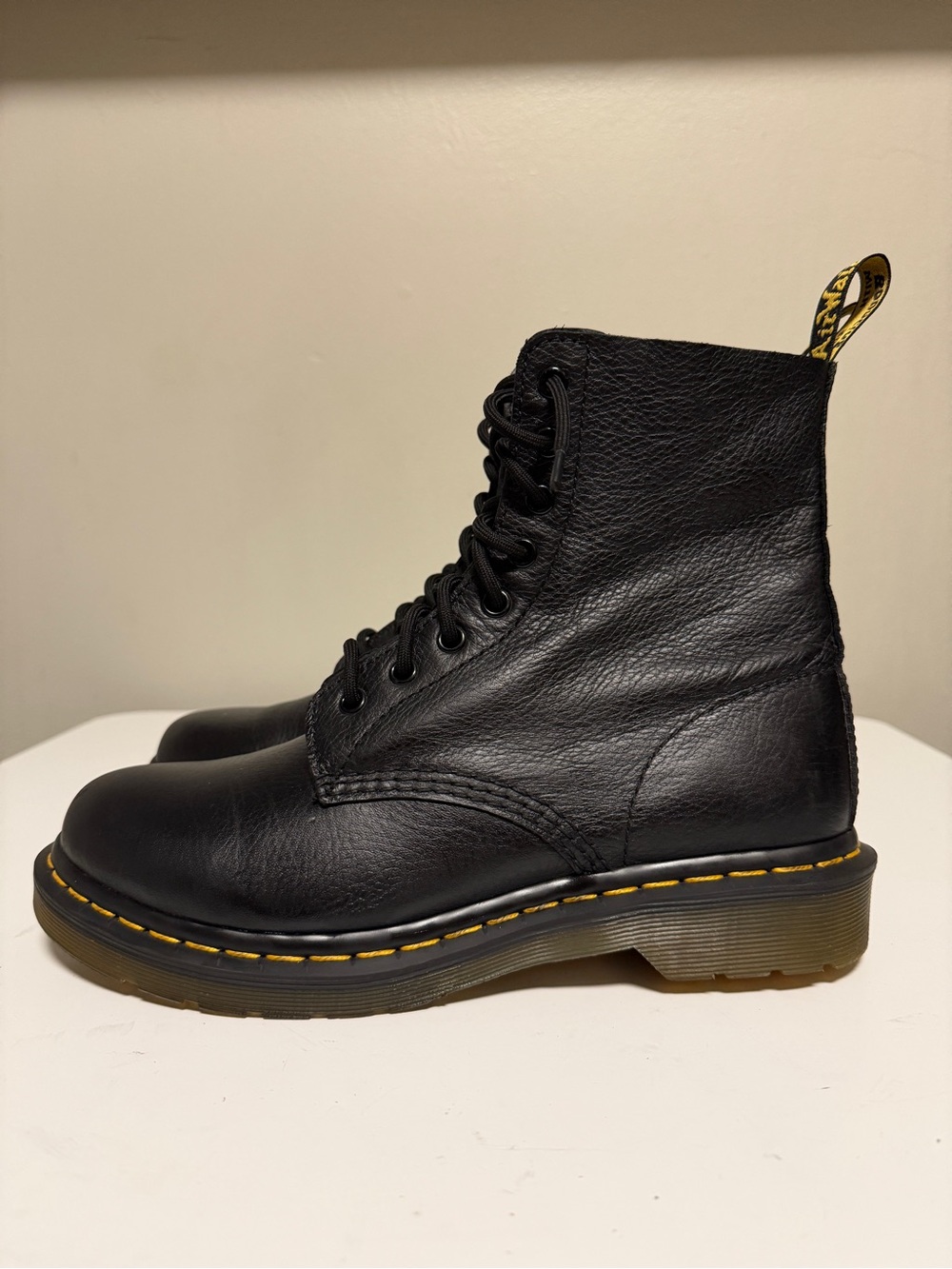 Dr. Martens Pascal 1460 Black  Virginia Leather Boots Women’s EU 41 US 9 UK 7